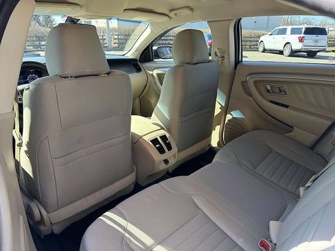 Used 2019 Ford Taurus SE FWD image 20