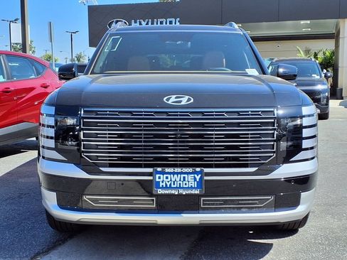 New 2026 Hyundai Palisade Calligraphy FWD image 2