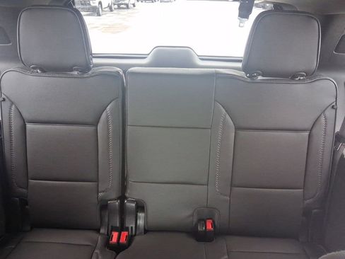 Used 2022 GMC Yukon Denali w/ Advanced Technology Package image 23