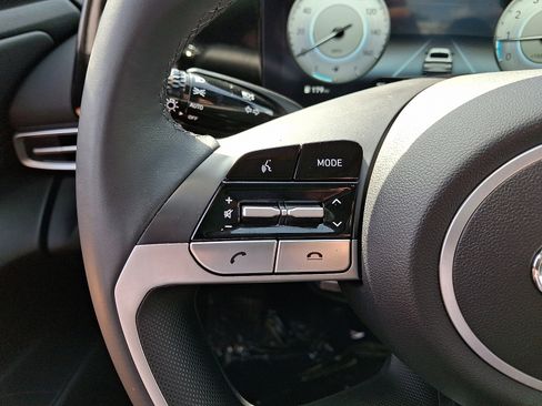 Used 2023 Hyundai Elantra Limited image 20