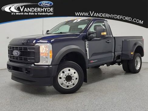 Used 2023 Ford F450 XL image 1