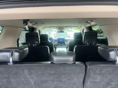 Used 2022 Ford Expedition XLT image 7