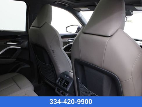 New 2025 Audi Q5 Prestige image 19