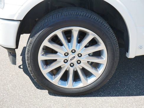 Used 2019 Ford F150 Limited w/ Trailer Tow Package AWD/4WD image 9