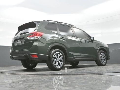 Used 2024 Subaru Forester Premium image 28