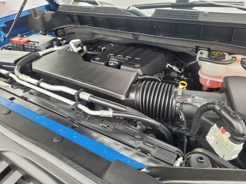 Used 2024 Chevrolet Silverado 1500 Custom w/ Turbomax Blackout Package RWD image 27