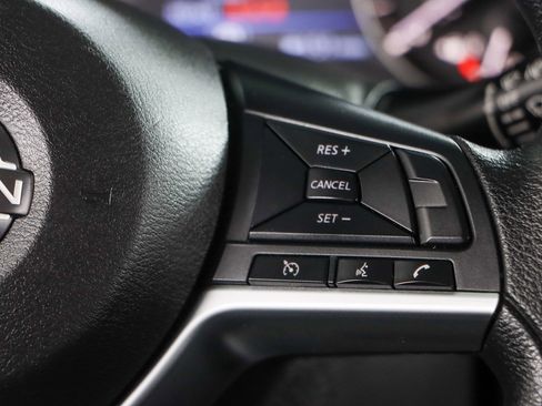 Used 2024 Nissan Altima 2.5 SV image 14