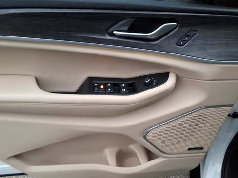 Used 2021 Jeep Grand Cherokee L Limited w/ MOPAR Finishing Package image 15