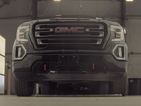 Used 2019 GMC Sierra 1500 AT4 w/ AT4 Preferred Package image 3