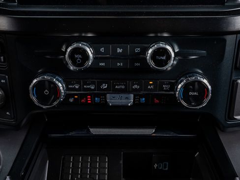 Used 2023 Ford F450 Lariat w/ Lariat Ultimate Package image 27