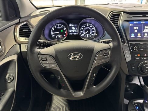 Used 2017 Hyundai Santa Fe Sport image 17