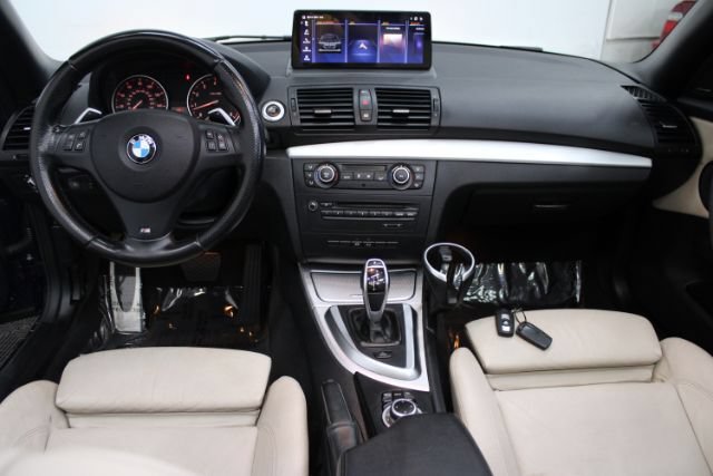 Used 2013 BMW 135i Convertible w/ Premium Pkg RWD image 2