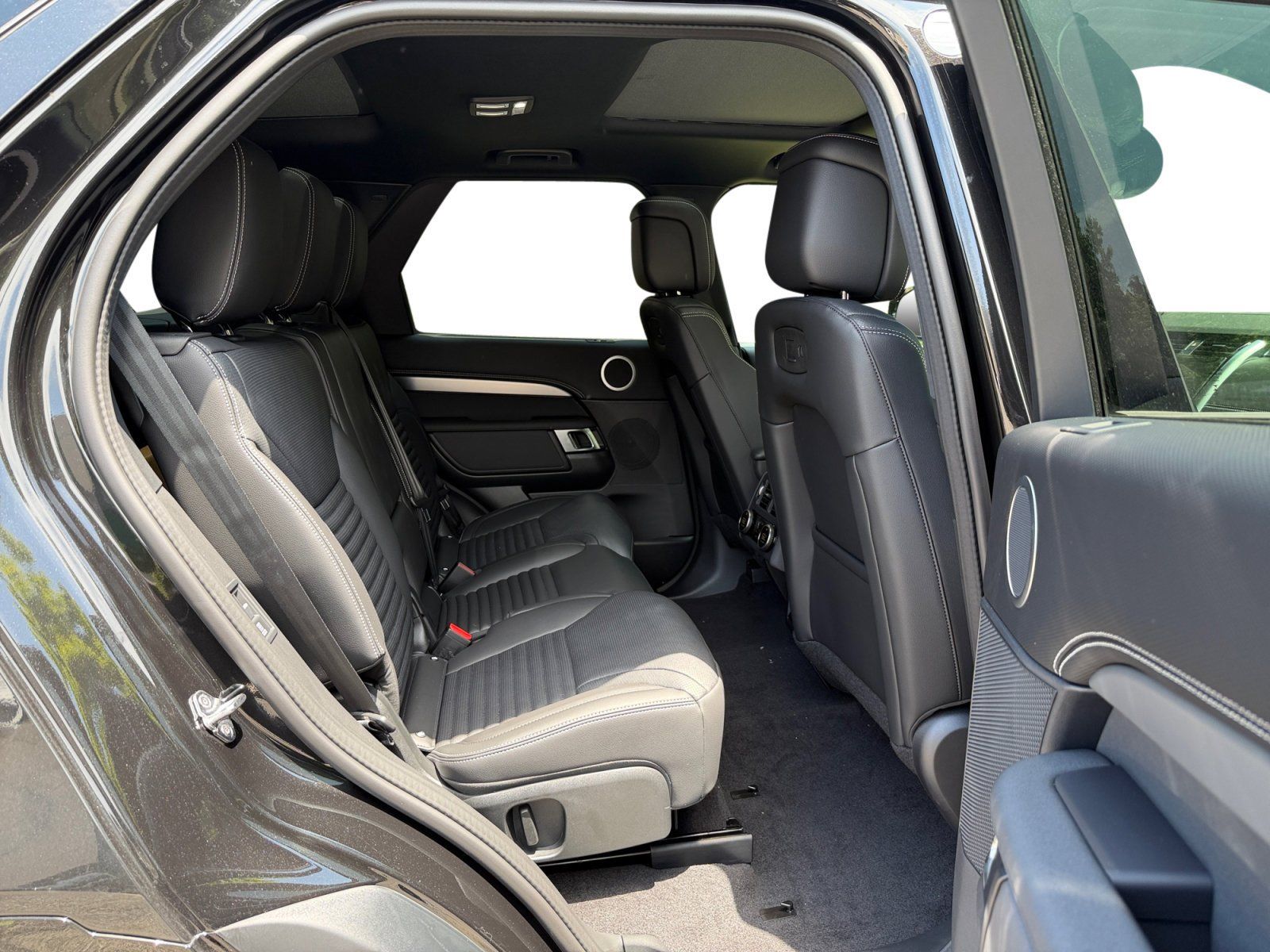 New 2026 Land Rover Discovery Dynamic SE AWD/4WD image 20