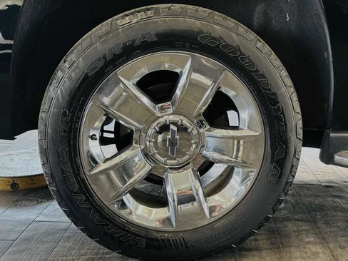 Used 2018 Chevrolet Tahoe 4WD image 25