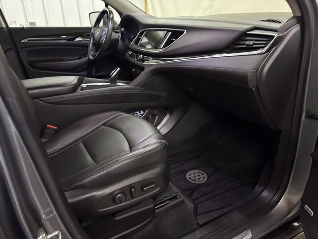 Used 2019 Buick Enclave Avenir w/ Avenir Technology Package AWD/4WD image 31