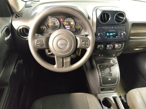 Used 2016 Jeep Patriot Sport FWD image 22