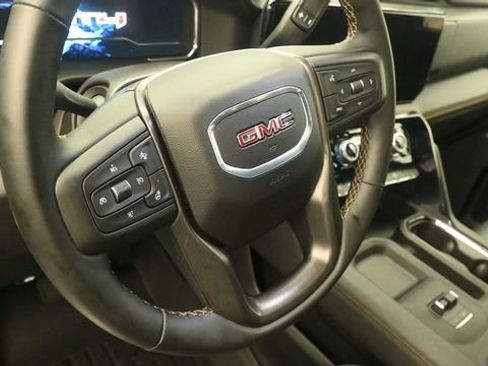 Used 2025 GMC Sierra 2500 AT4 w/ AT4 Premium Plus Package AWD/4WD image 16