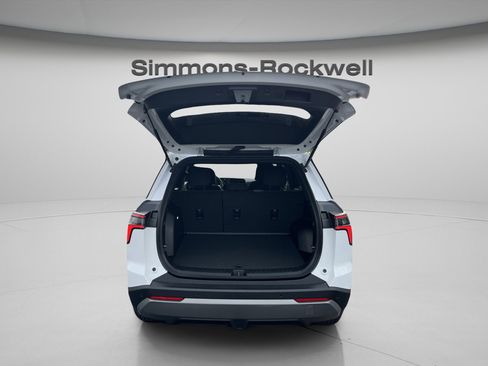 New 2026 Chevrolet Equinox LT AWD/4WD image 27