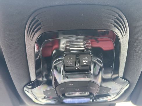 Used 2023 Alfa Romeo Stelvio Veloce image 38