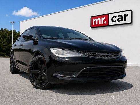 Used 2015 Chrysler 200 Limited FWD image 1
