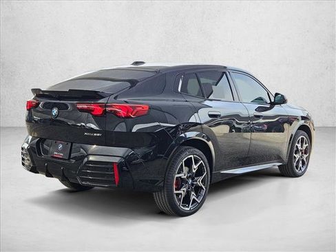 Used 2026 BMW X2 xDrive28i w/ Technology Package AWD/4WD image 2