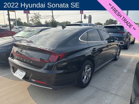 Certified 2022 Hyundai Sonata SE FWD image 2