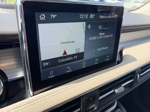 Used 2022 Lincoln Corsair AWD w/ Premium Package image 18