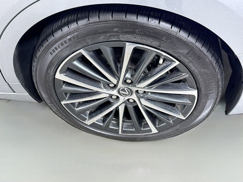 Used 2023 Lexus ES 350 w/ Premium Package image 29