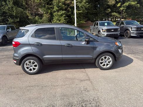 Used 2021 Ford EcoSport SE FWD image 2