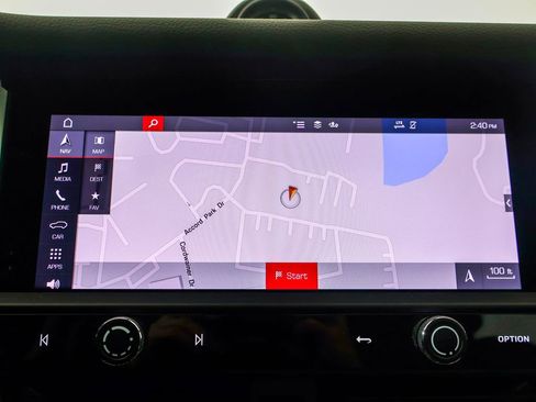 Certified 2024 Porsche Macan image 17