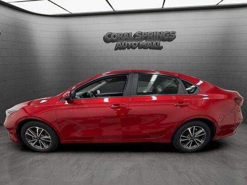 Used 2023 Kia Forte LXS FWD image 2