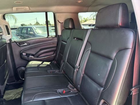 Used 2015 Chevrolet Suburban LT RWD image 10