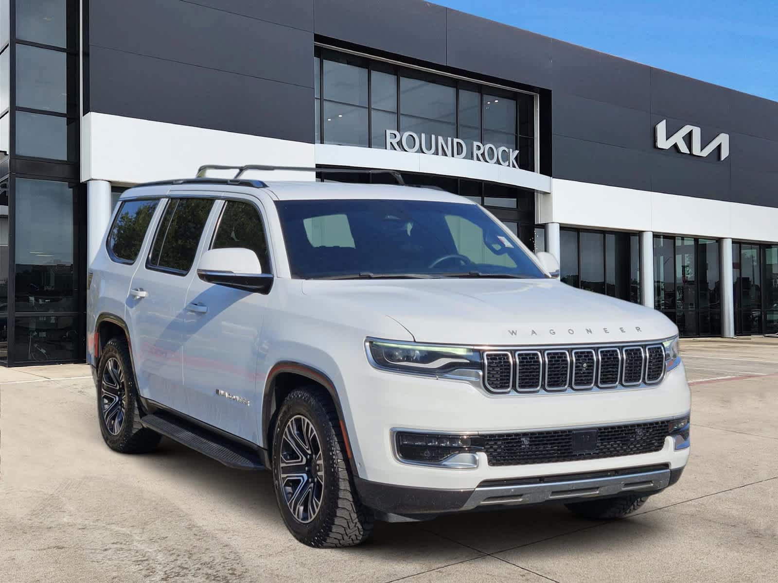 Used 2022 Jeep Wagoneer Series III w/ Convenience Group I AWD/4WD image 3