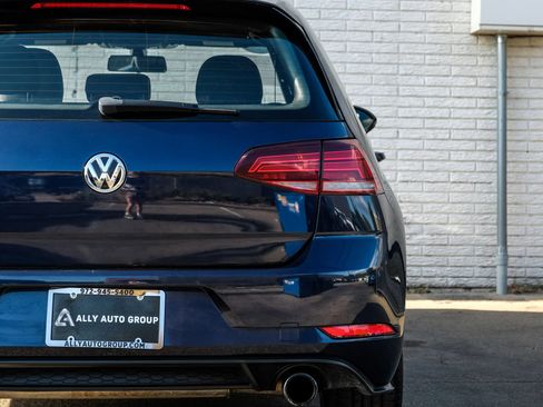 Used 2018 Volkswagen GTI SE FWD image 42