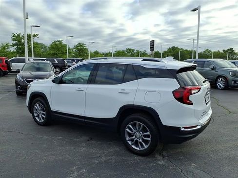 Used 2022 GMC Terrain SLT AWD/4WD image 9