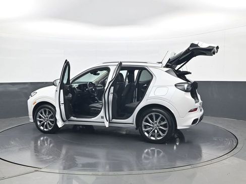Used 2024 Buick Encore GX Avenir w/ Avenir Technology Package AWD/4WD image 32