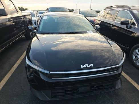 Used 2026 Kia K4 FWD image 2