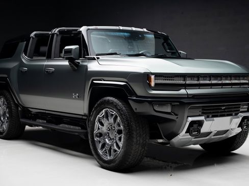 Used 2024 GMC Hummer EV 3X AWD/4WD image 87