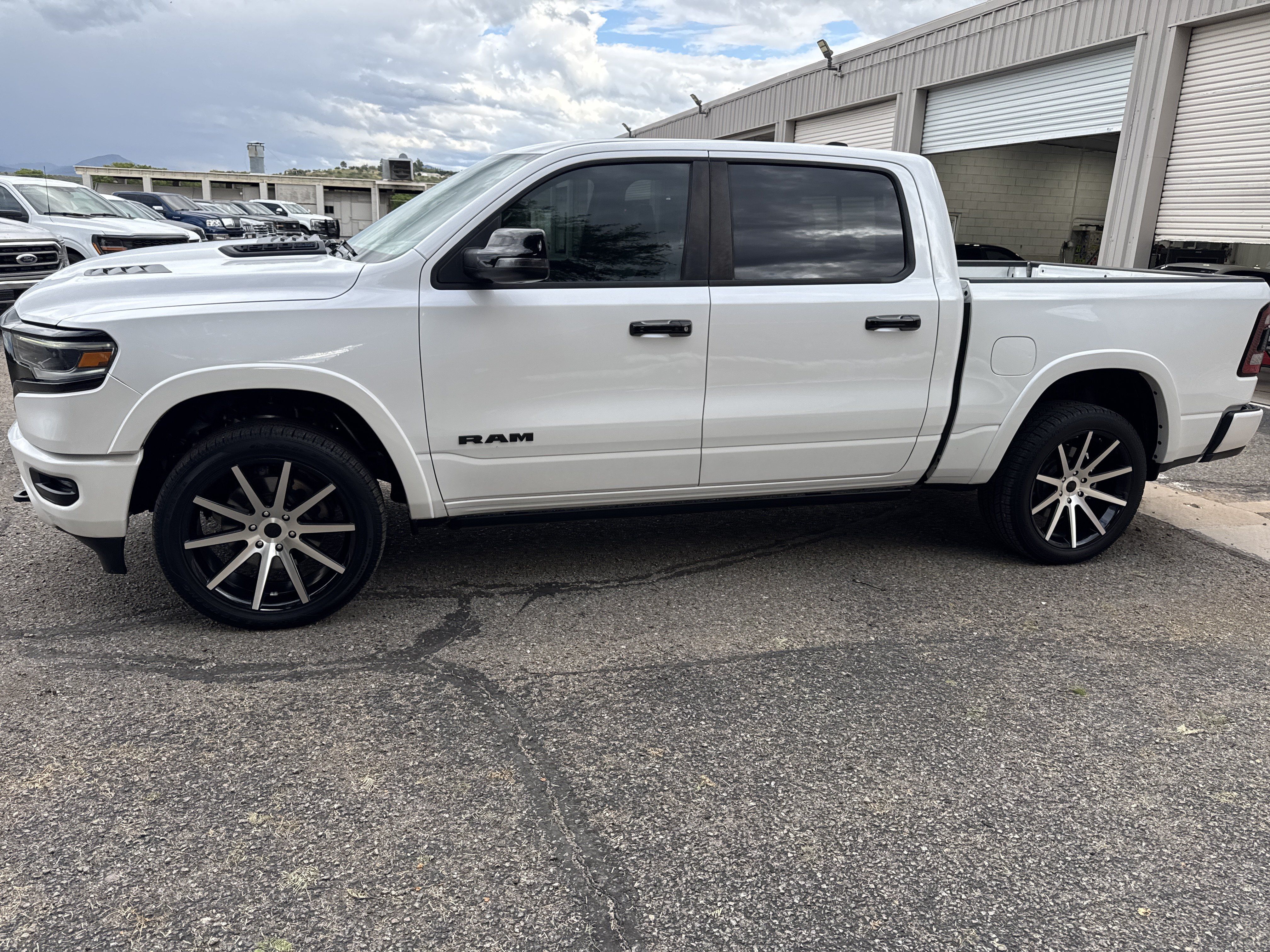 Used 2023 RAM 1500 Limited w/ Night Edition AWD/4WD image 4