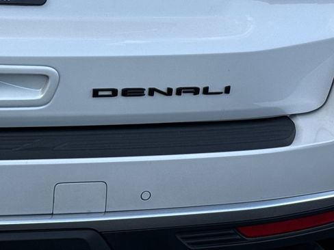 Used 2024 GMC Yukon Denali w/ LPO, Floor Liner Package AWD/4WD image 10
