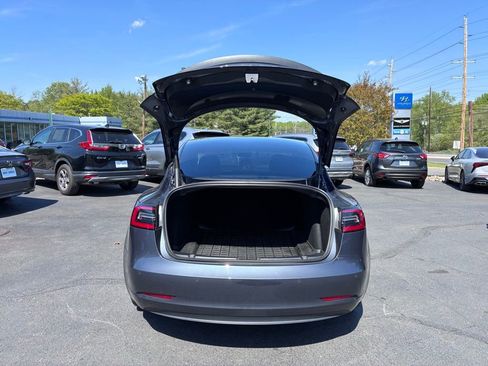 Used 2022 Tesla Model 3 Long Range AWD/4WD image 11
