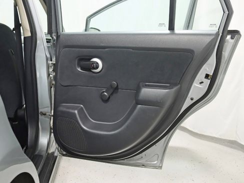 Used 2011 Nissan Versa 1.8 S FWD image 26