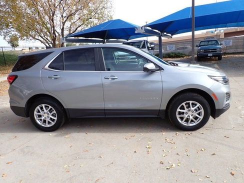 Used 2023 Chevrolet Equinox LT image 5
