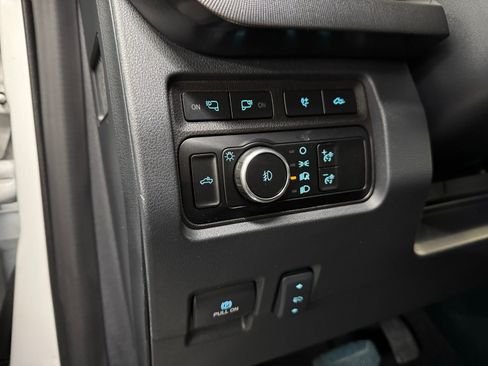 Used 2024 Ford F250 Platinum w/ Tremor Off-Road Package image 28