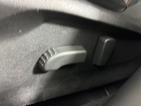 Used 2023 Subaru Crosstrek 2.5i Limited w/ Moonroof Package image 27