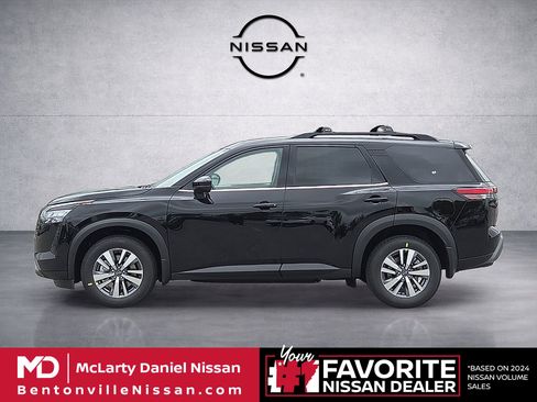New 2026 Nissan Pathfinder SL AWD/4WD image 3