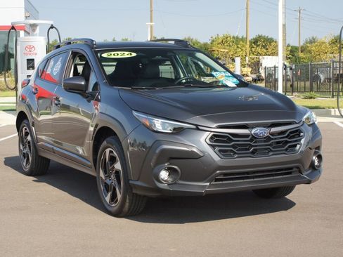 Used 2024 Subaru Crosstrek 2.5i Limited image 2