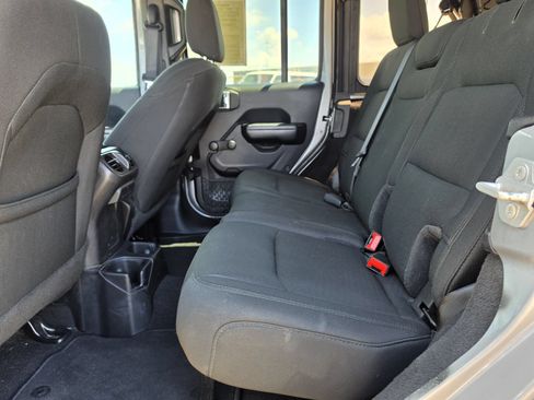 Used 2021 Jeep Wrangler Unlimited Sport AWD/4WD image 17