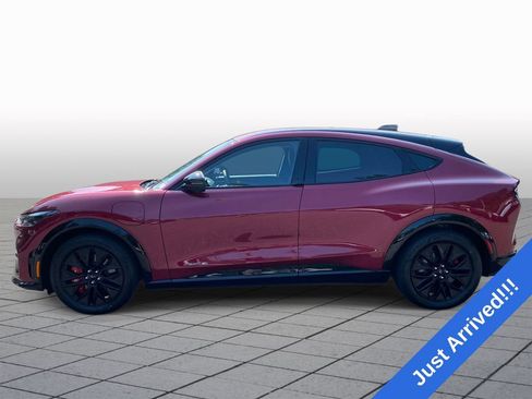 Used 2025 Ford Mustang Mach-E Premium w/ Sport Appearance Package AWD/4WD image 4