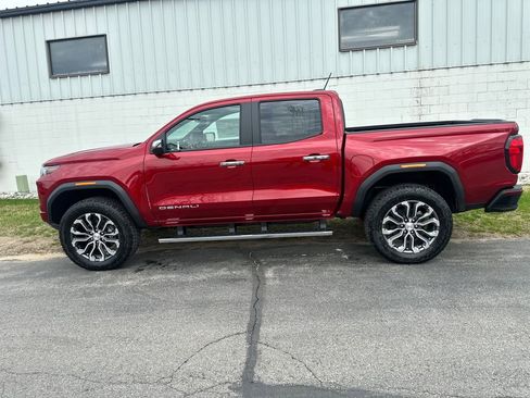 New 2026 GMC Canyon Denali AWD/4WD image 2